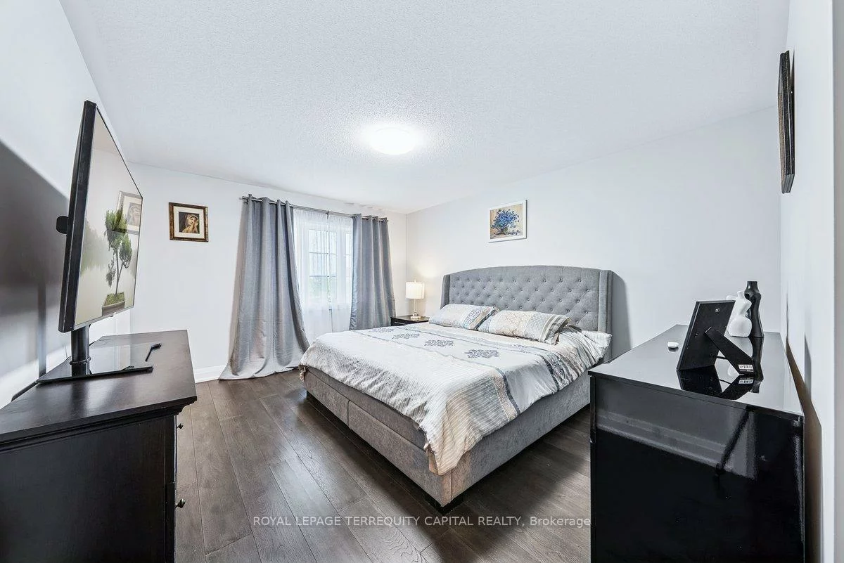 45, Webb, Bradford, Bradford West Gwillimbury