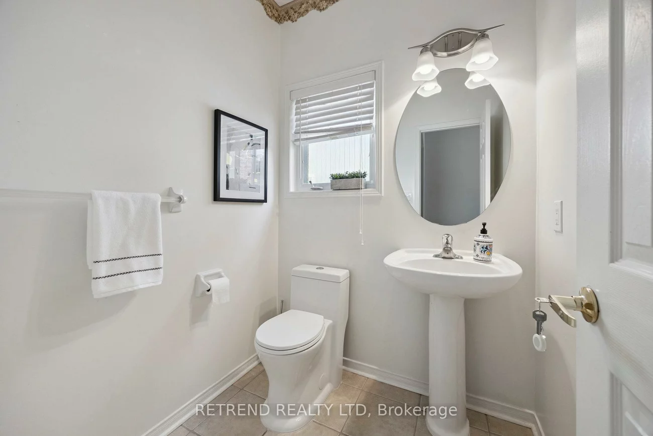 26, Booth, Bradford, Bradford West Gwillimbury