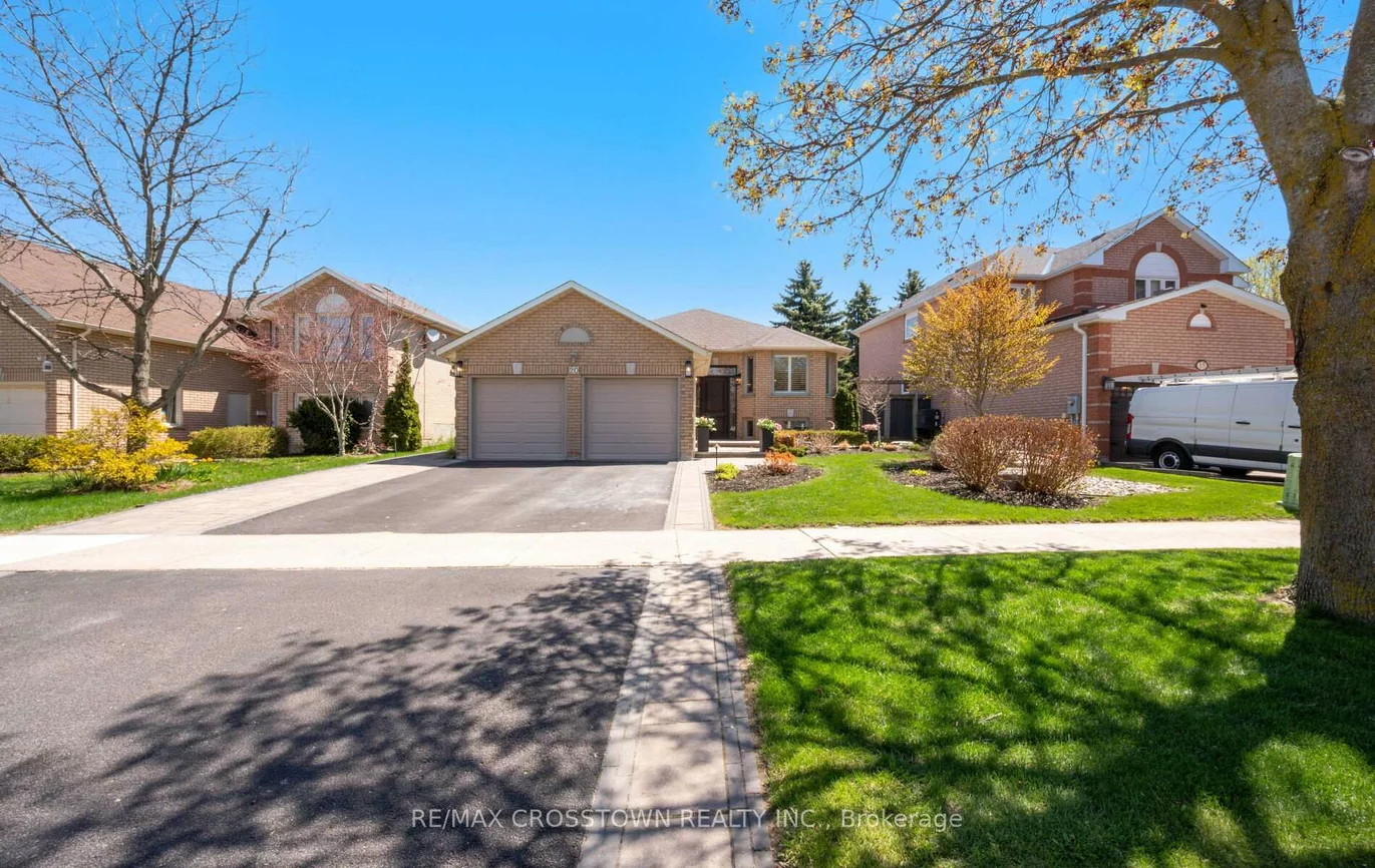 20, Compton, Bradford, Bradford West Gwillimbury
