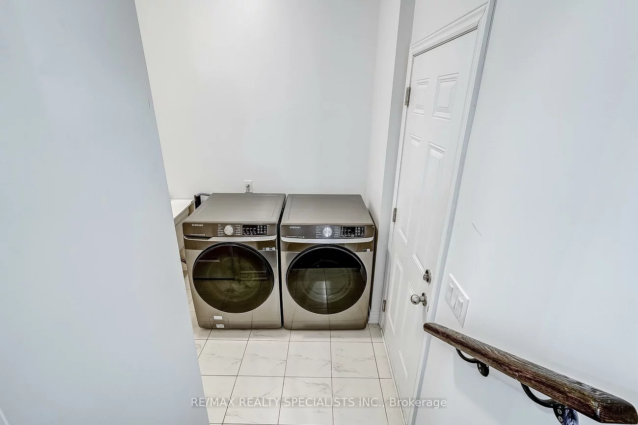 30, Veterans, Bradford, Bradford West Gwillimbury