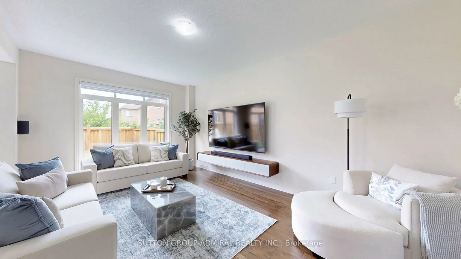 219, Inverness, Bradford, Bradford West Gwillimbury