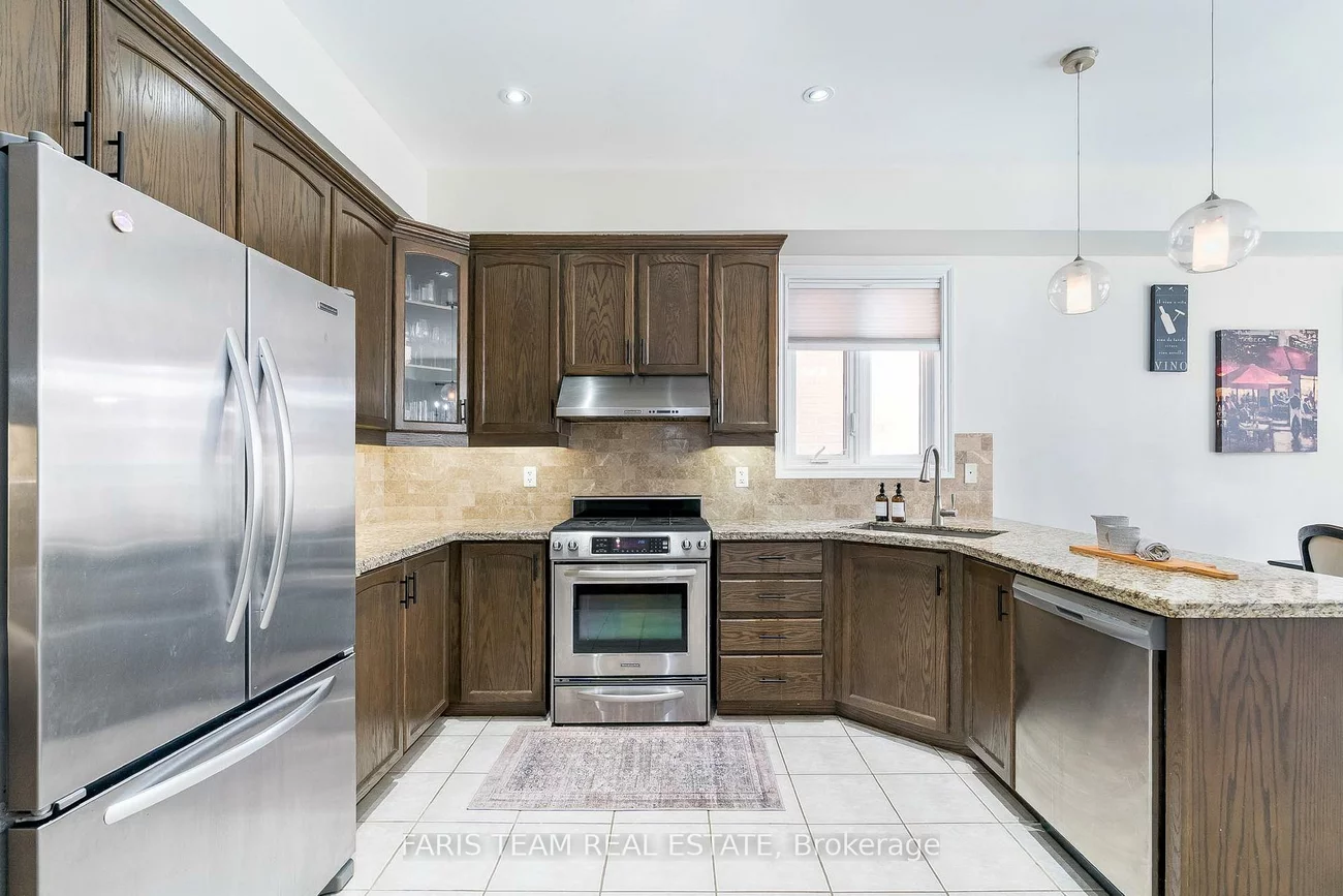 82, Weir, Bradford, Bradford West Gwillimbury