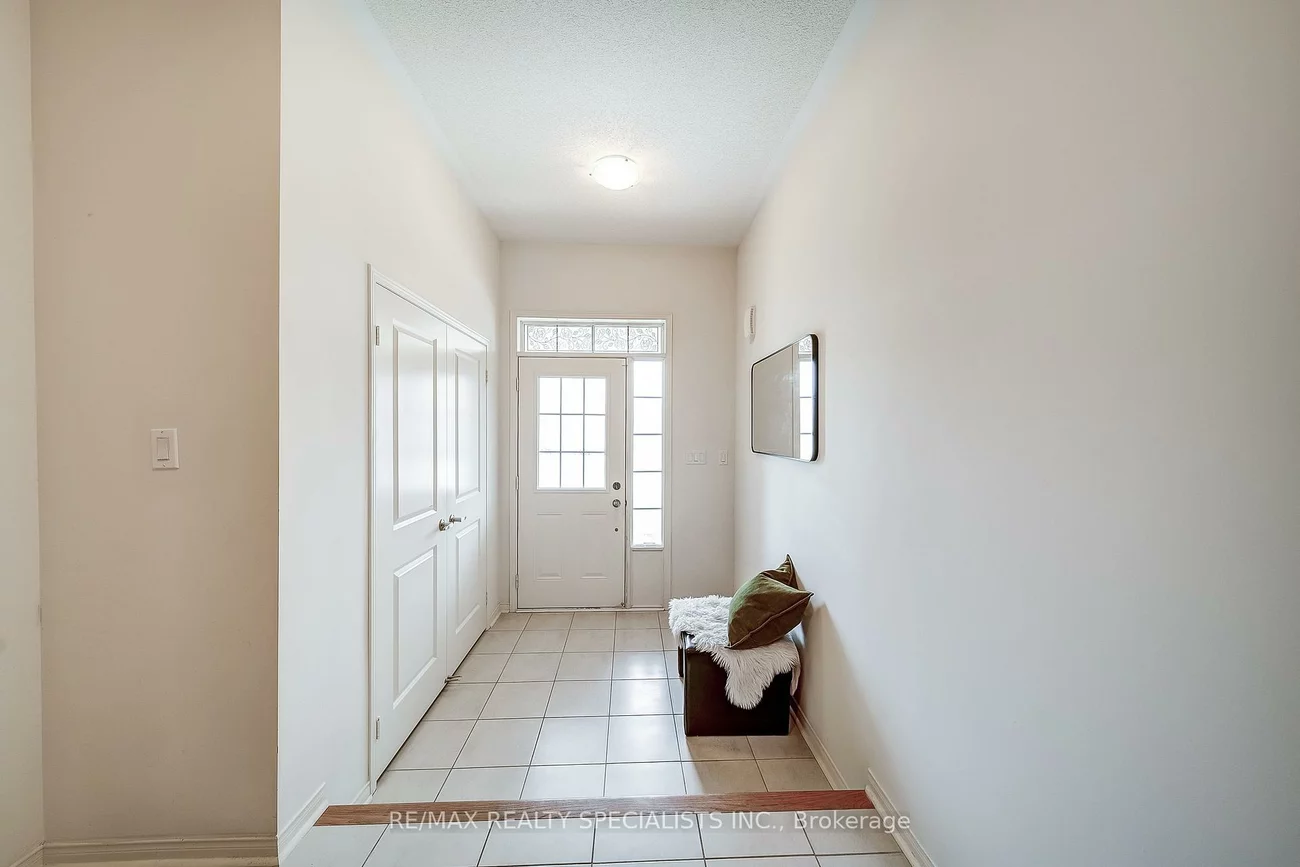 94, Fortis, Bradford, Bradford West Gwillimbury