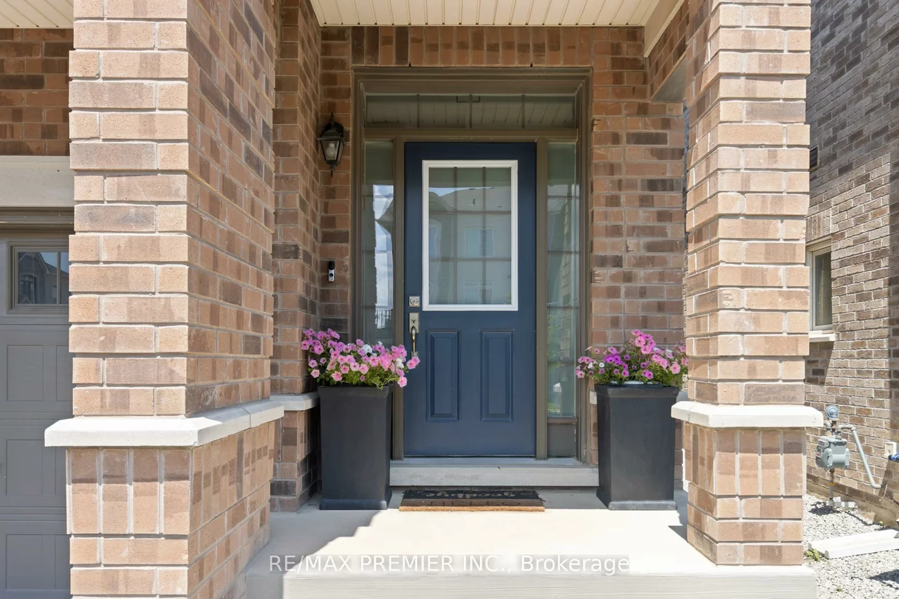 52, Montrose, Bradford, Bradford West Gwillimbury