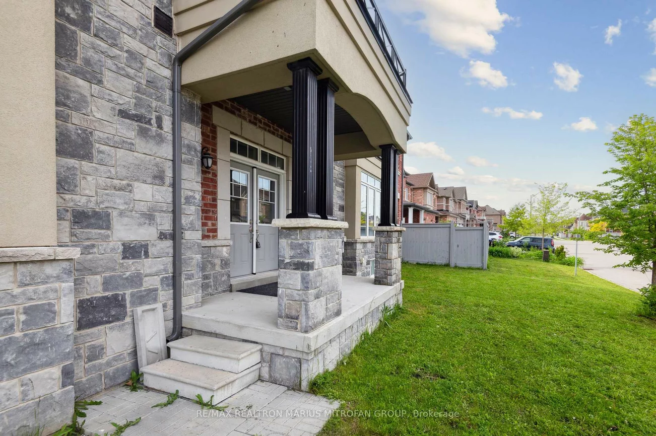 227, Inverness, Bradford, Bradford West Gwillimbury