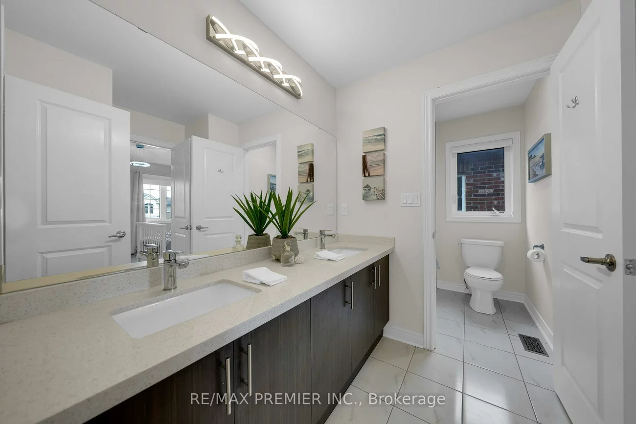297, Inverness, Bradford, Bradford West Gwillimbury