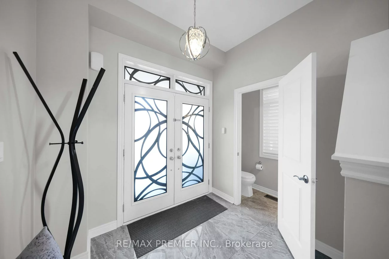 297, Inverness, Bradford, Bradford West Gwillimbury