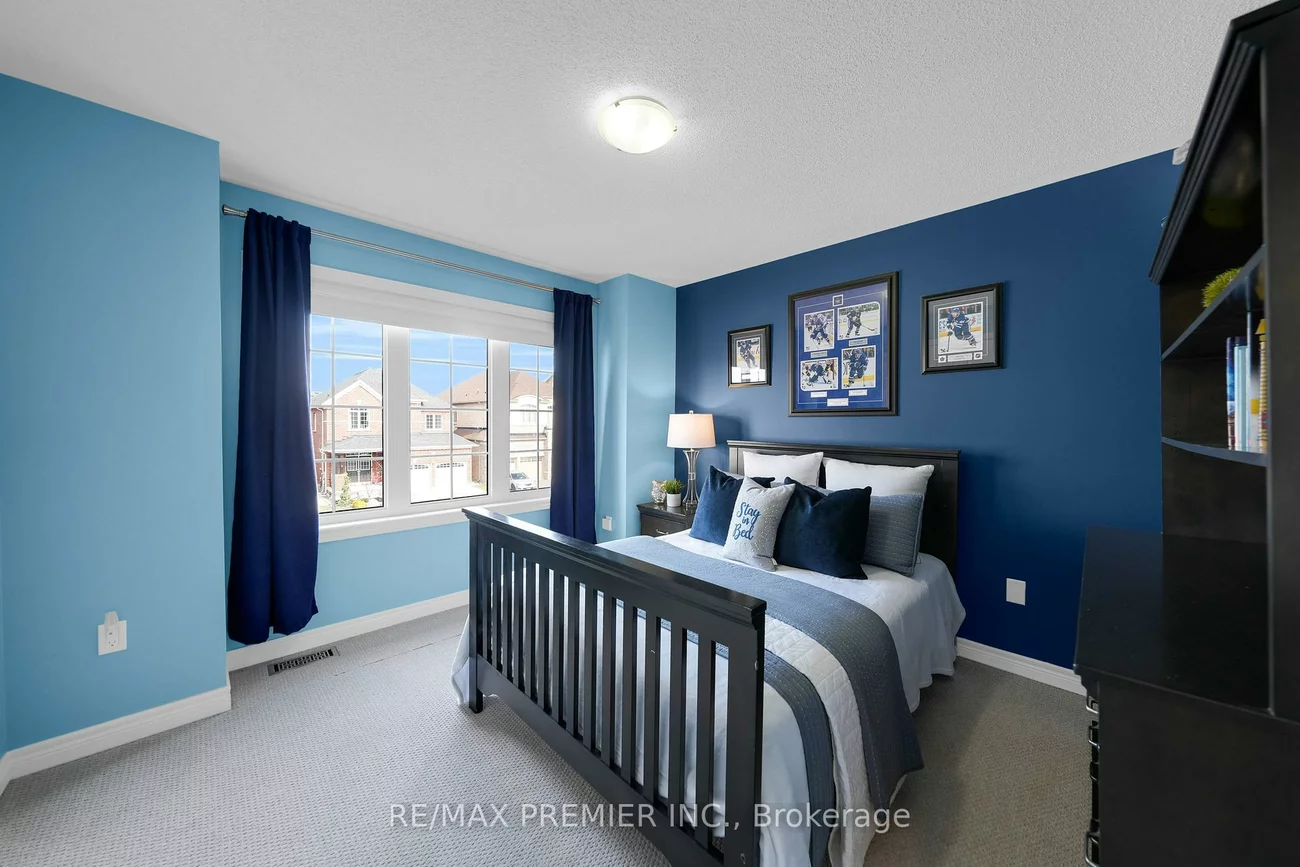 297, Inverness, Bradford, Bradford West Gwillimbury