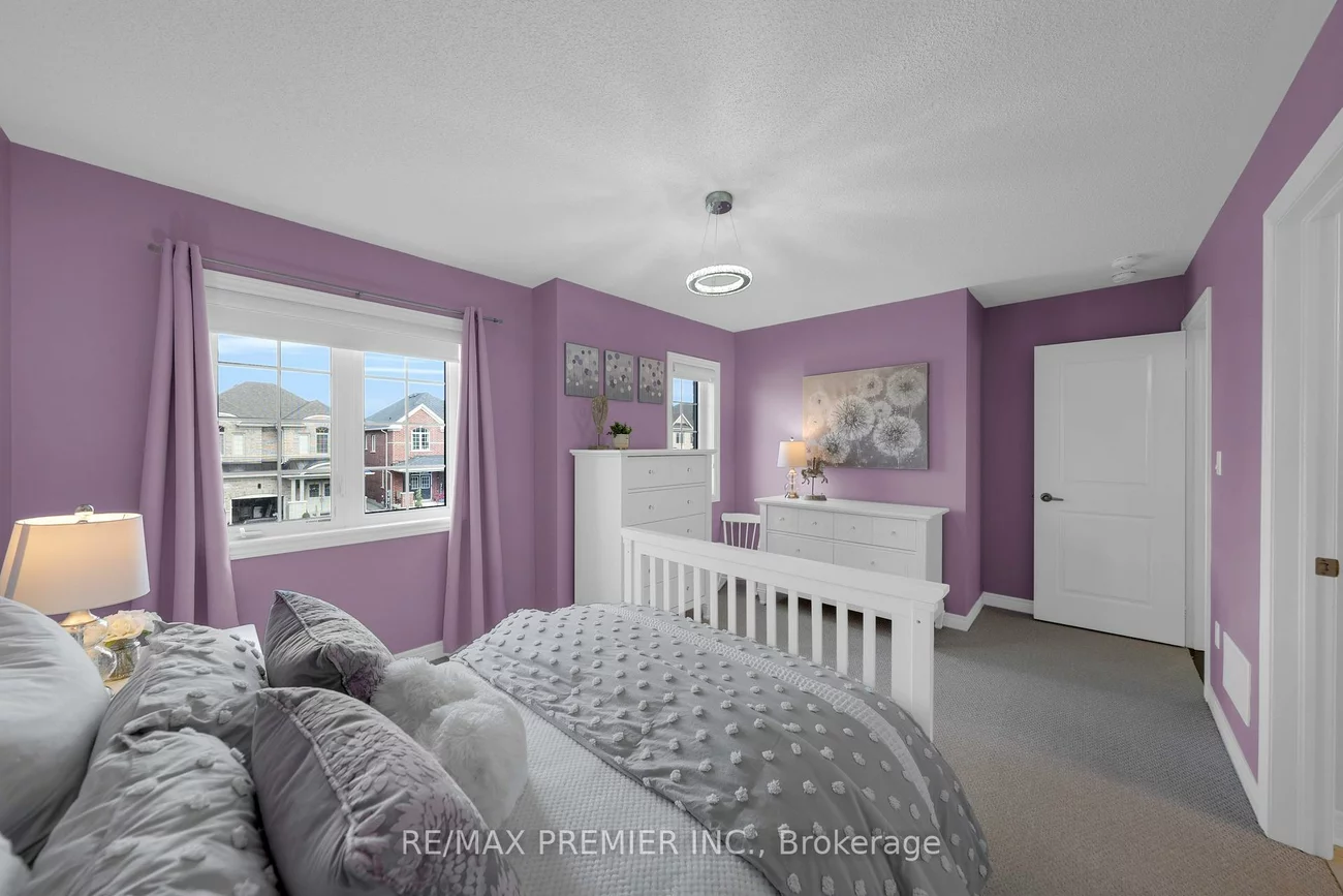 297, Inverness, Bradford, Bradford West Gwillimbury