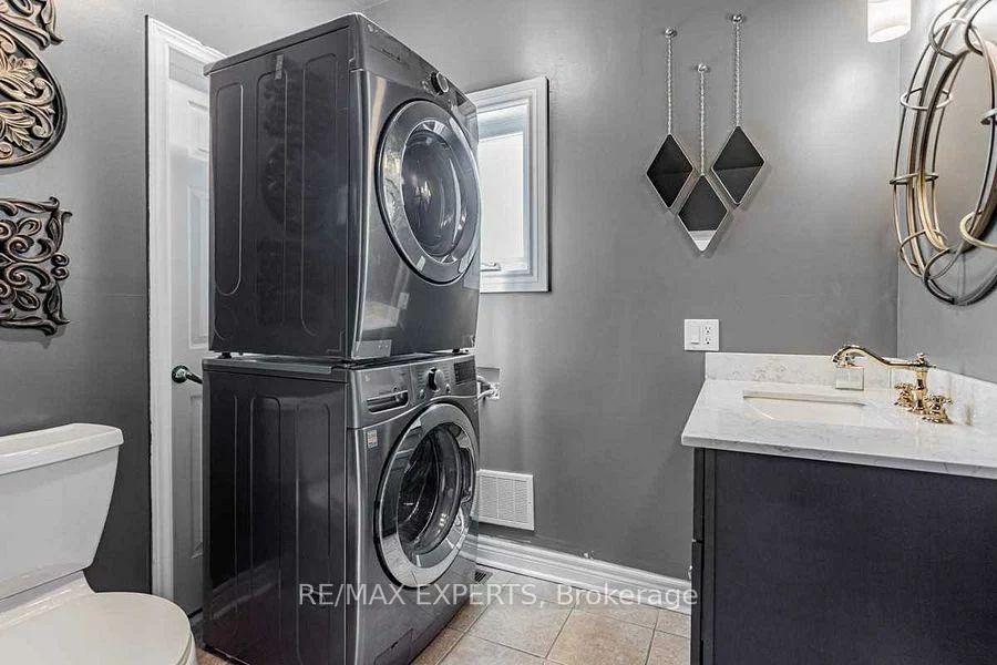 4, Depeuter, Bradford, Bradford West Gwillimbury