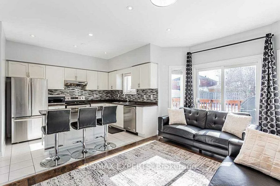 4, Depeuter, Bradford, Bradford West Gwillimbury