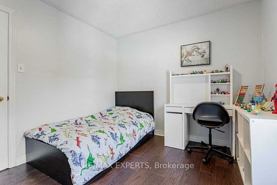 4, Depeuter, Bradford, Bradford West Gwillimbury
