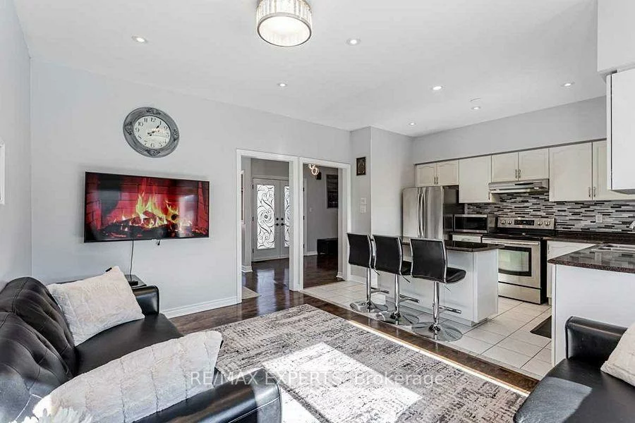 4, Depeuter, Bradford, Bradford West Gwillimbury