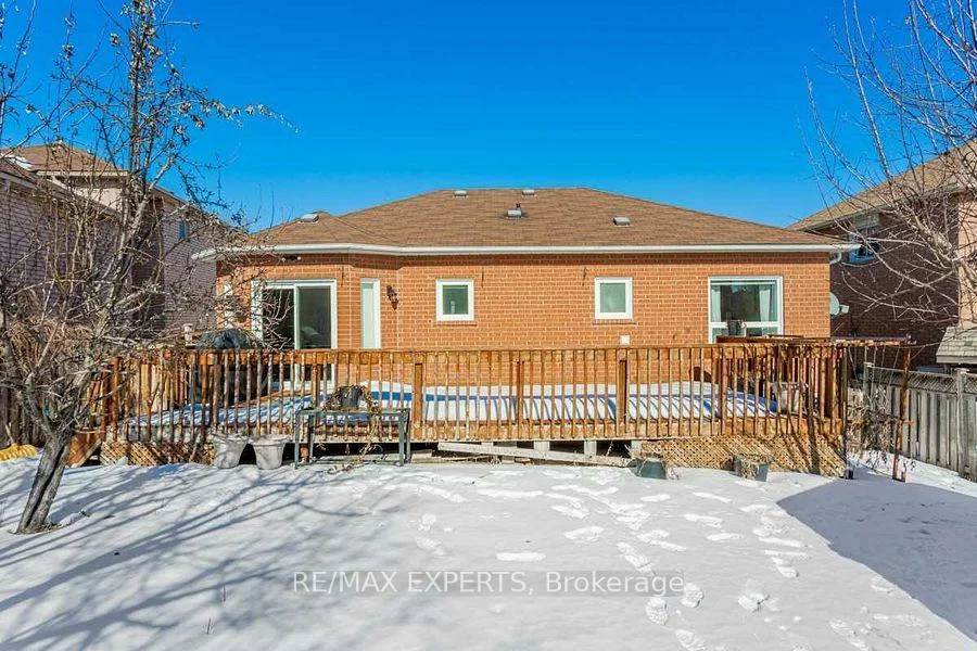 4, Depeuter, Bradford, Bradford West Gwillimbury