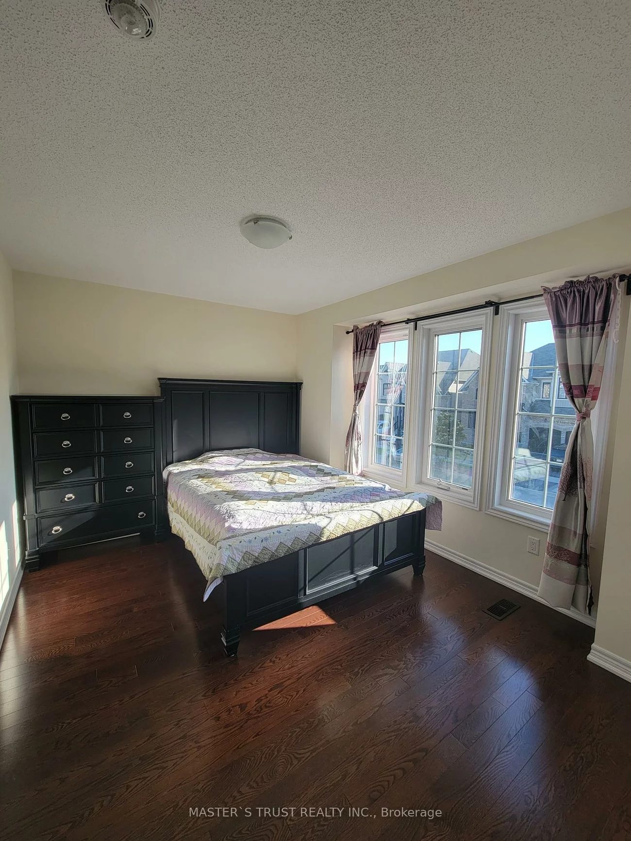 53, Kidd, Bradford, Bradford West Gwillimbury