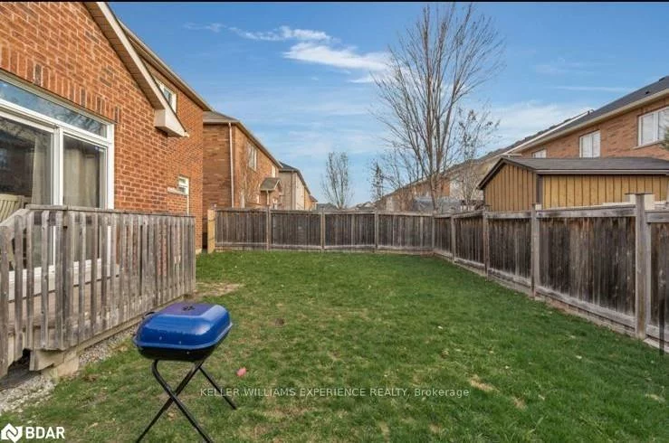 23, Mccann, Bradford, Bradford West Gwillimbury