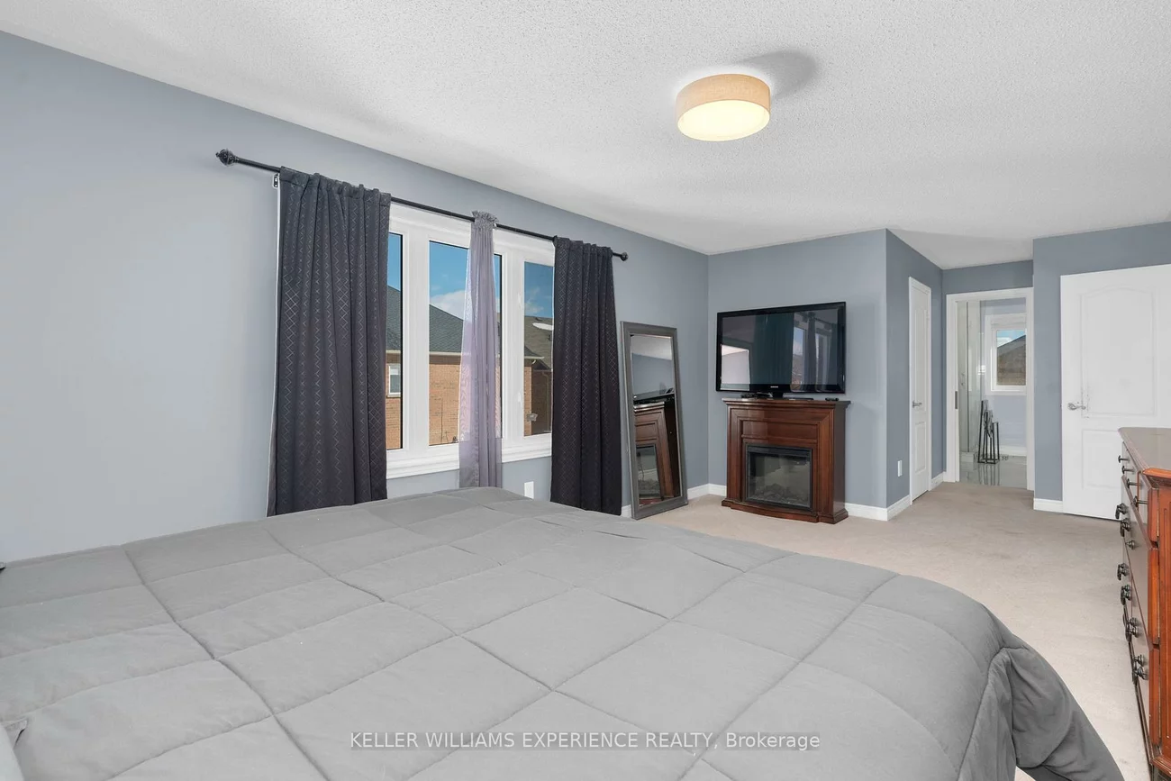 23, Mccann, Bradford, Bradford West Gwillimbury