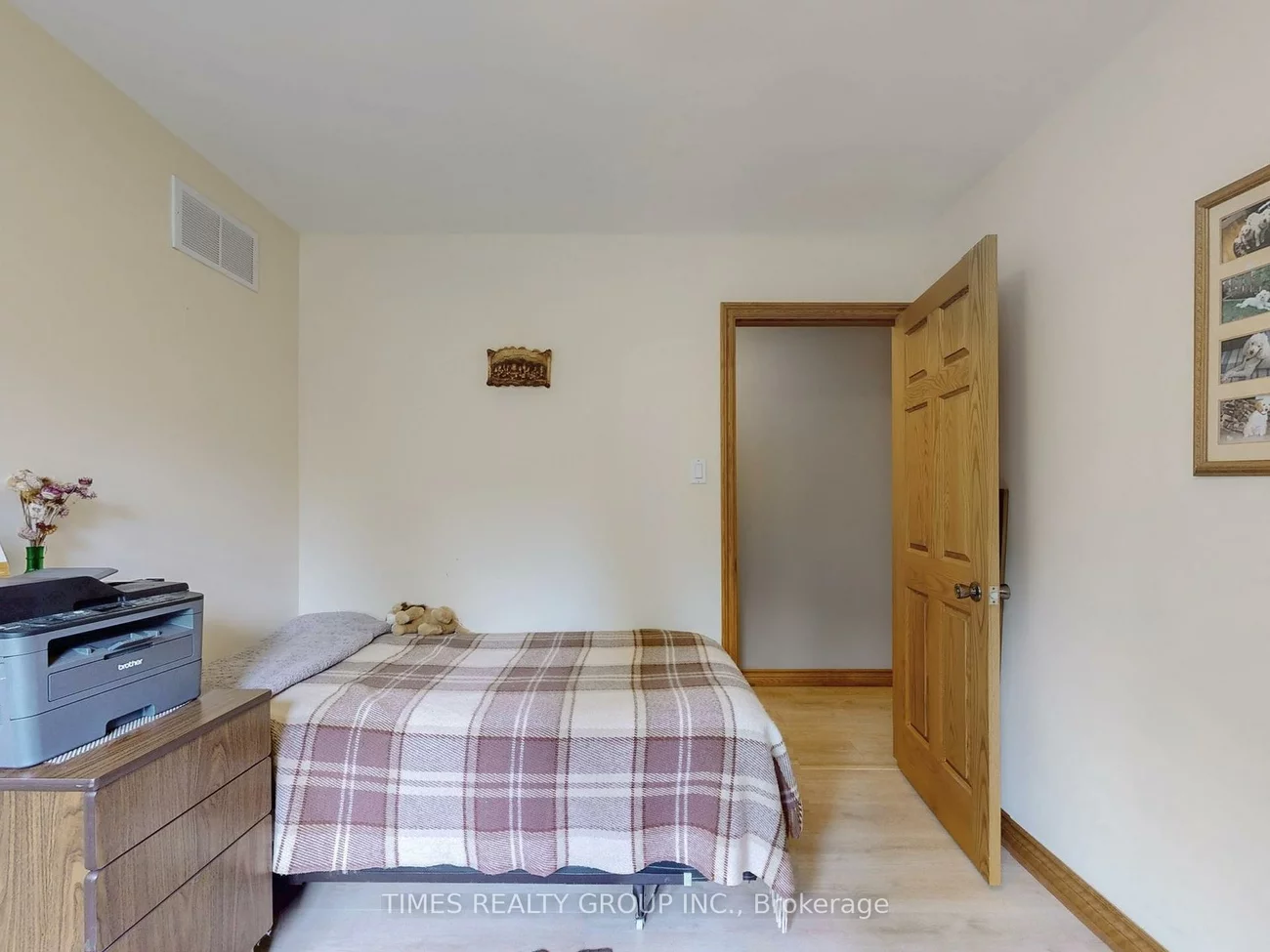 50, Depeuter, Bradford, Bradford West Gwillimbury