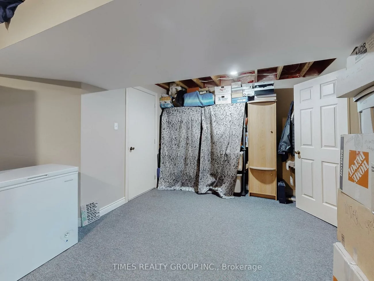 50, Depeuter, Bradford, Bradford West Gwillimbury