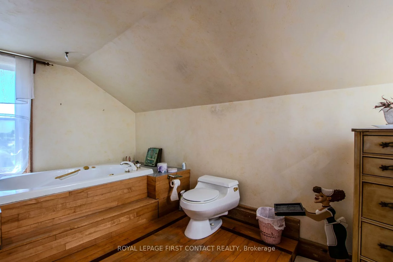 220, Barrie, Bradford, Bradford West Gwillimbury