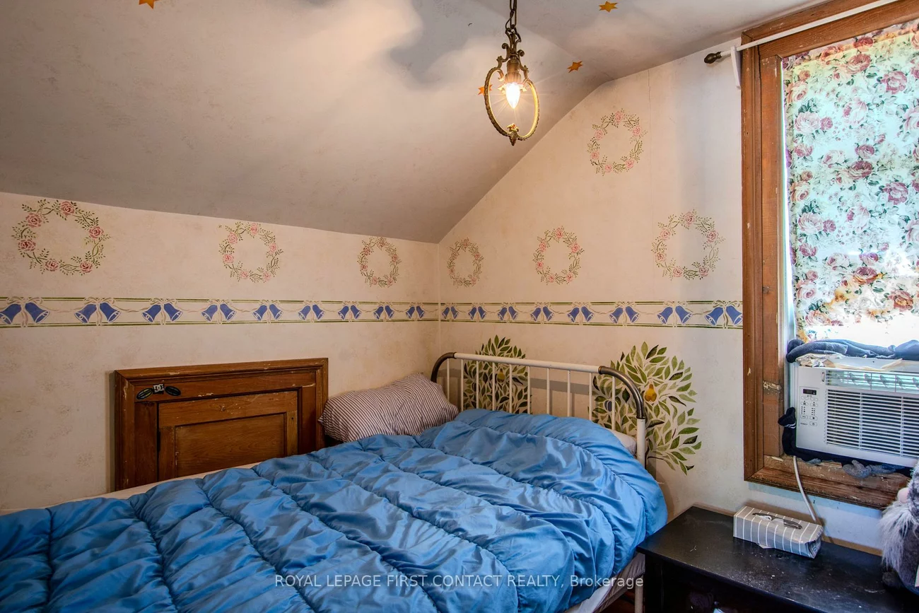 220, Barrie, Bradford, Bradford West Gwillimbury