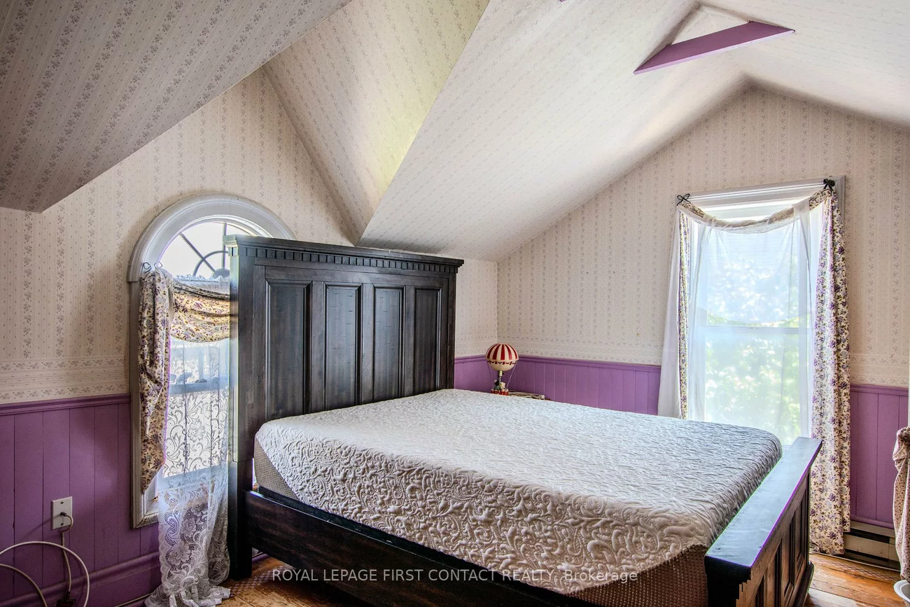 220, Barrie, Bradford, Bradford West Gwillimbury