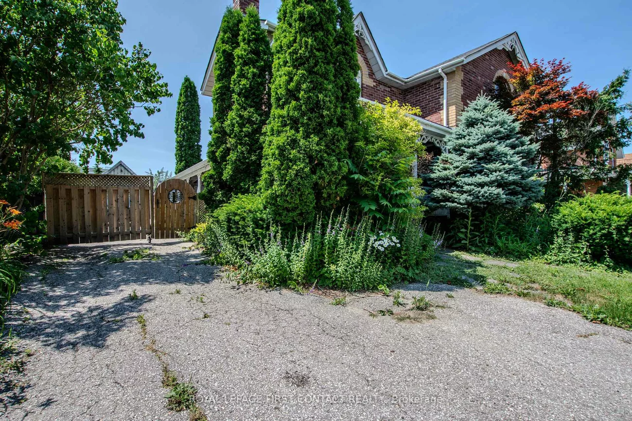 220, Barrie, Bradford, Bradford West Gwillimbury