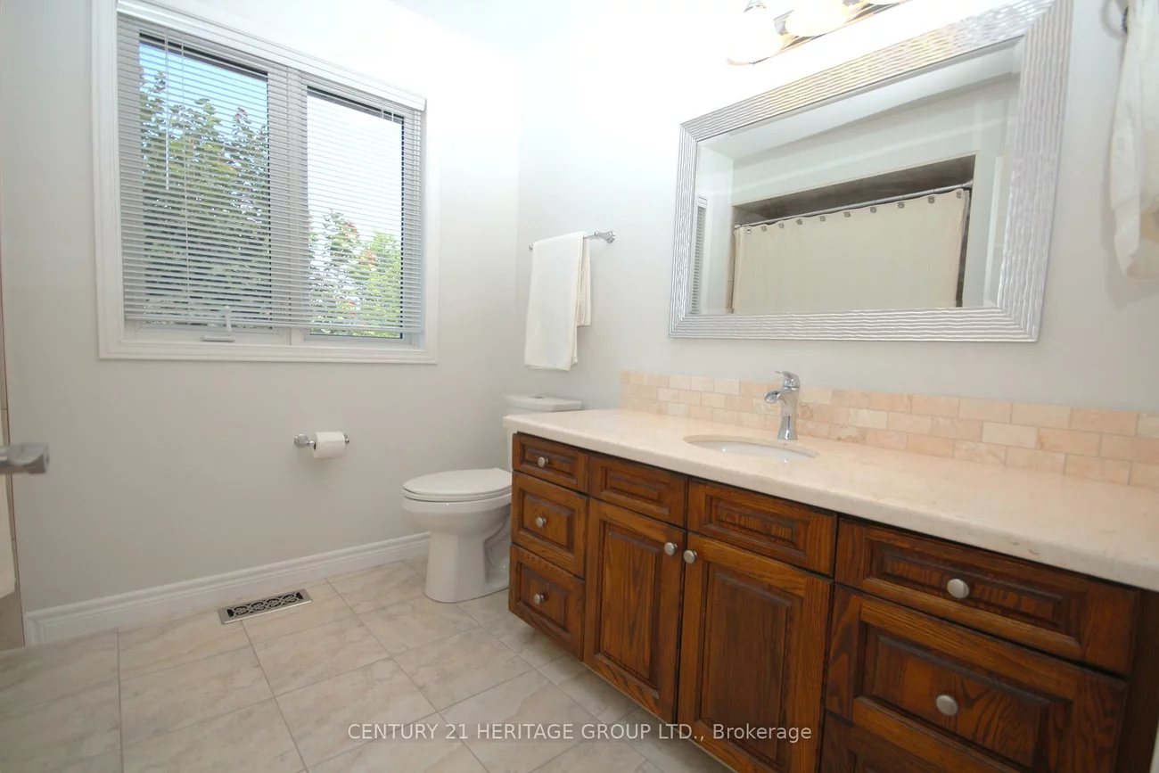 306, Simcoe, Bradford, Bradford West Gwillimbury