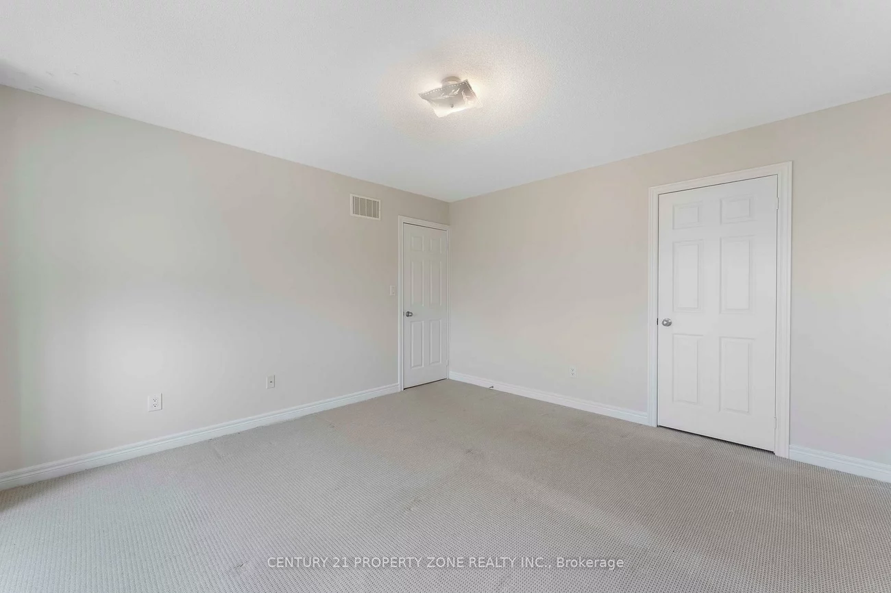 9, Booth, Bradford, Bradford West Gwillimbury