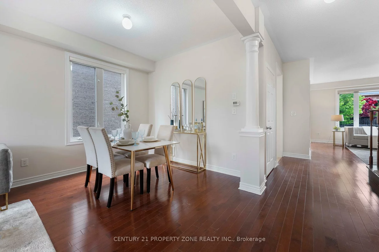 9, Booth, Bradford, Bradford West Gwillimbury