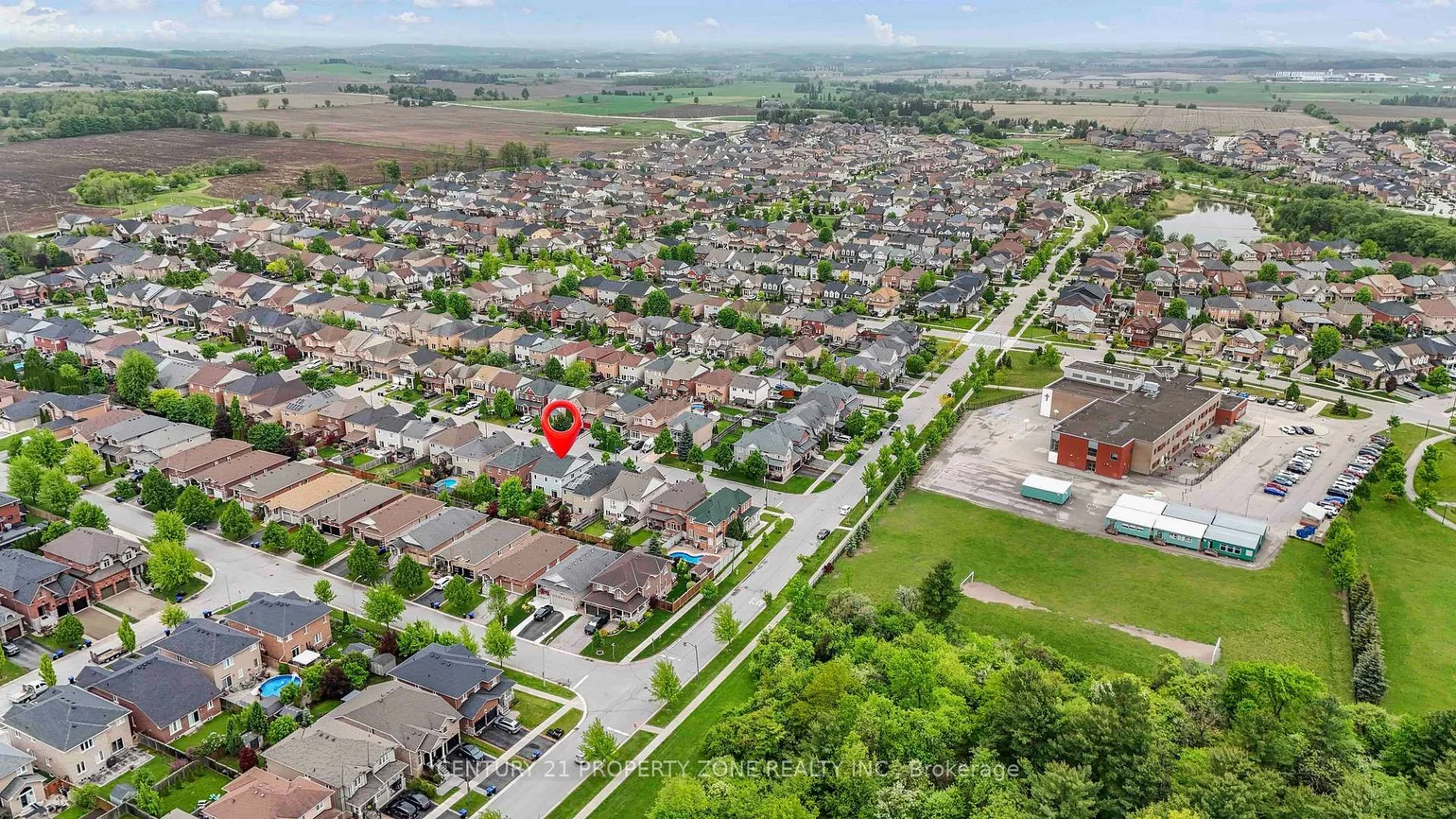 9, Booth, Bradford, Bradford West Gwillimbury