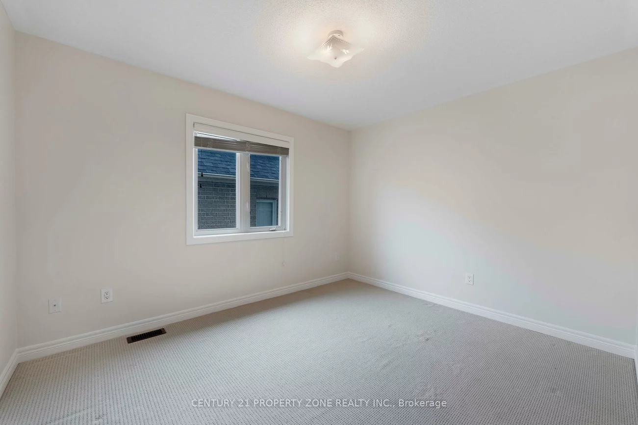 9, Booth, Bradford, Bradford West Gwillimbury