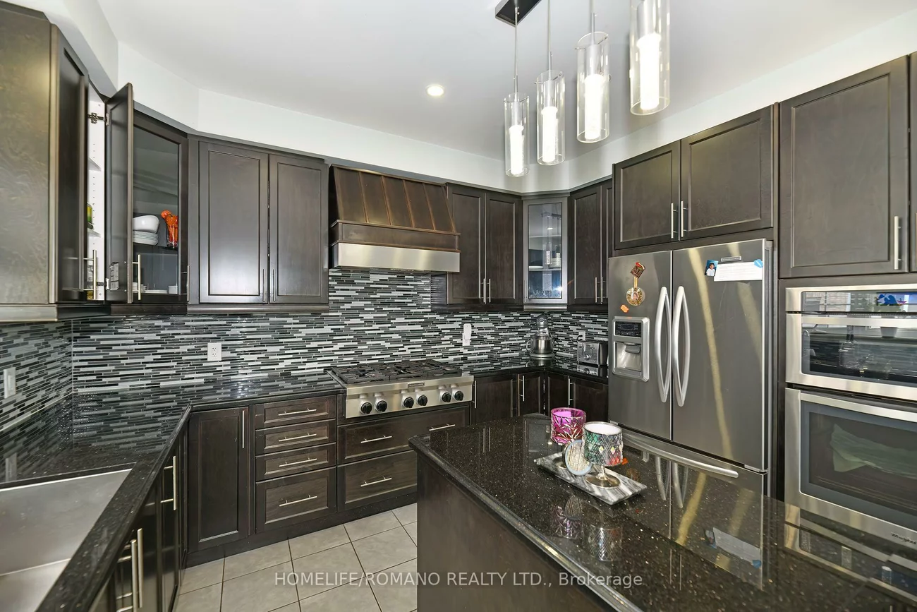 24, Faris, Bradford, Bradford West Gwillimbury