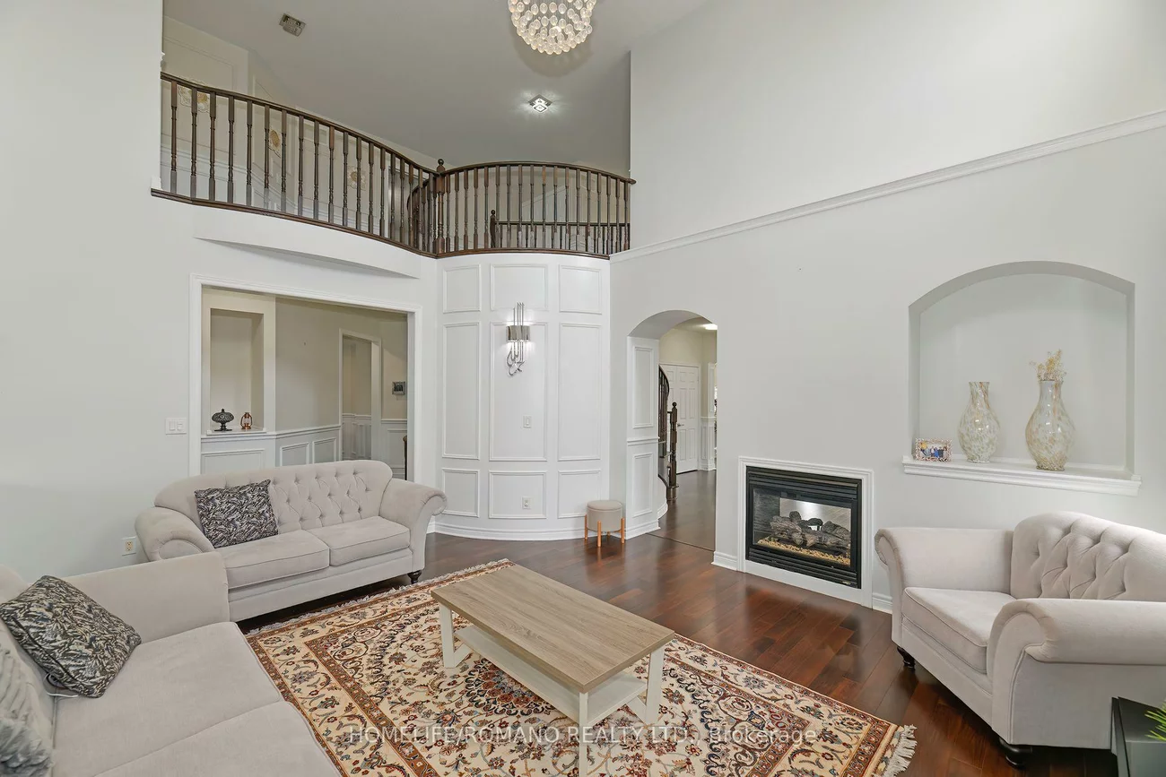 24, Faris, Bradford, Bradford West Gwillimbury