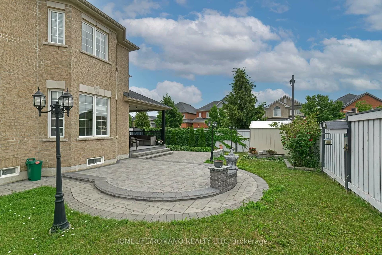 24, Faris, Bradford, Bradford West Gwillimbury