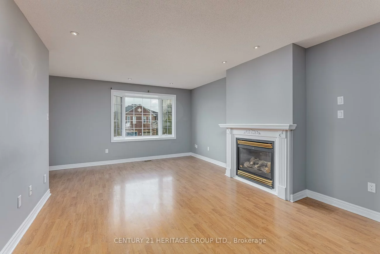 55, Breeze, Bradford, Bradford West Gwillimbury