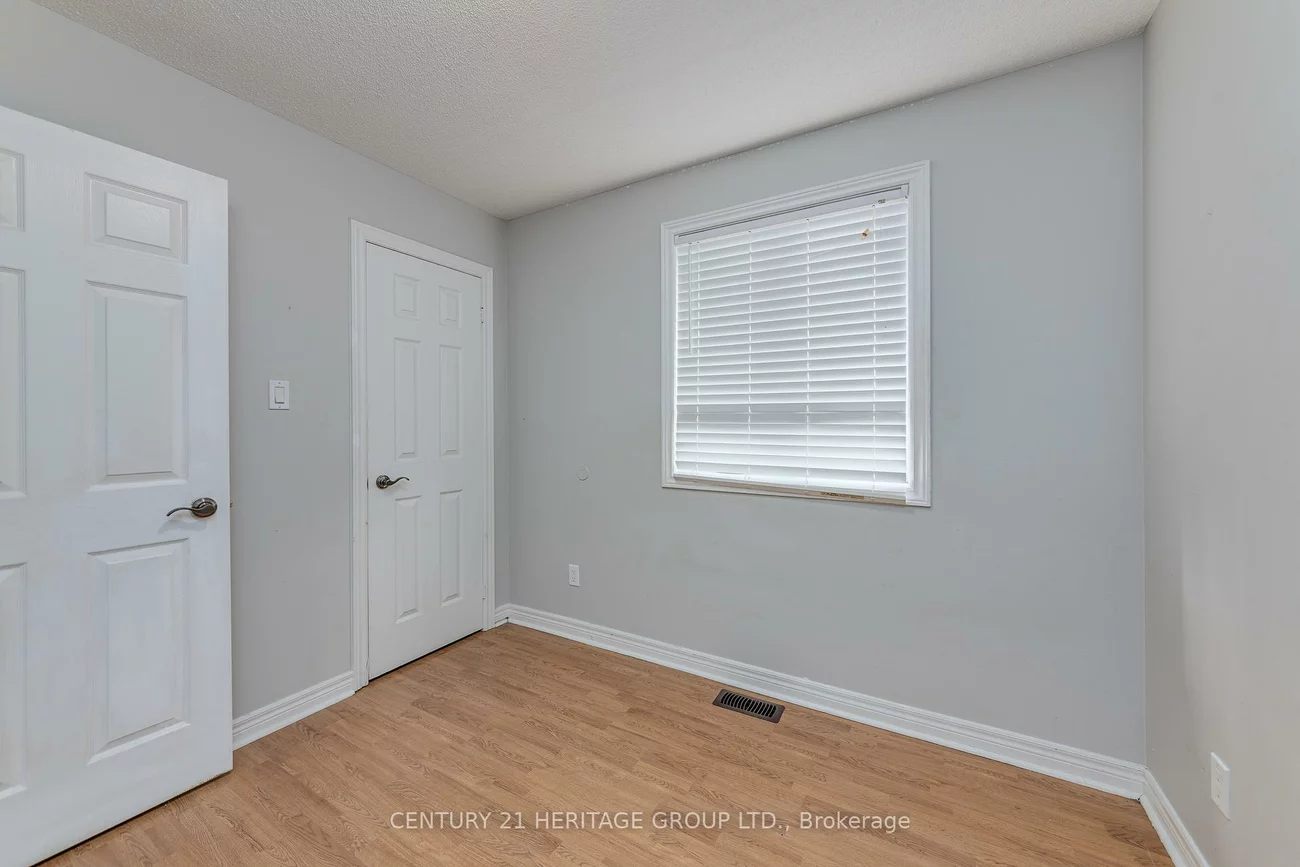 55, Breeze, Bradford, Bradford West Gwillimbury