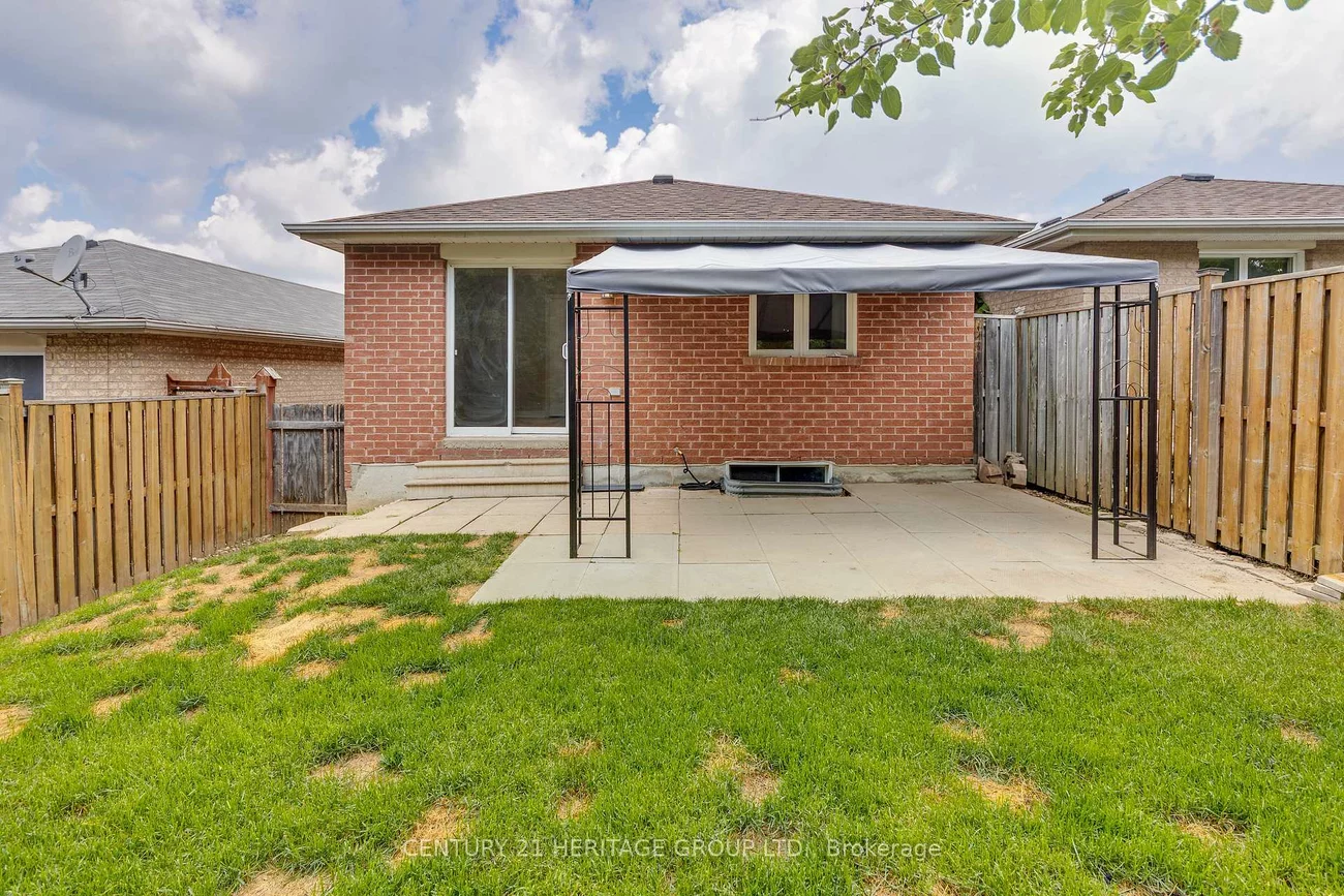 55, Breeze, Bradford, Bradford West Gwillimbury