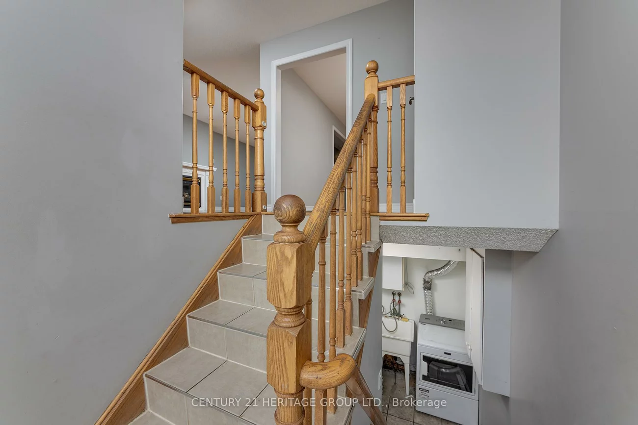 55, Breeze, Bradford, Bradford West Gwillimbury