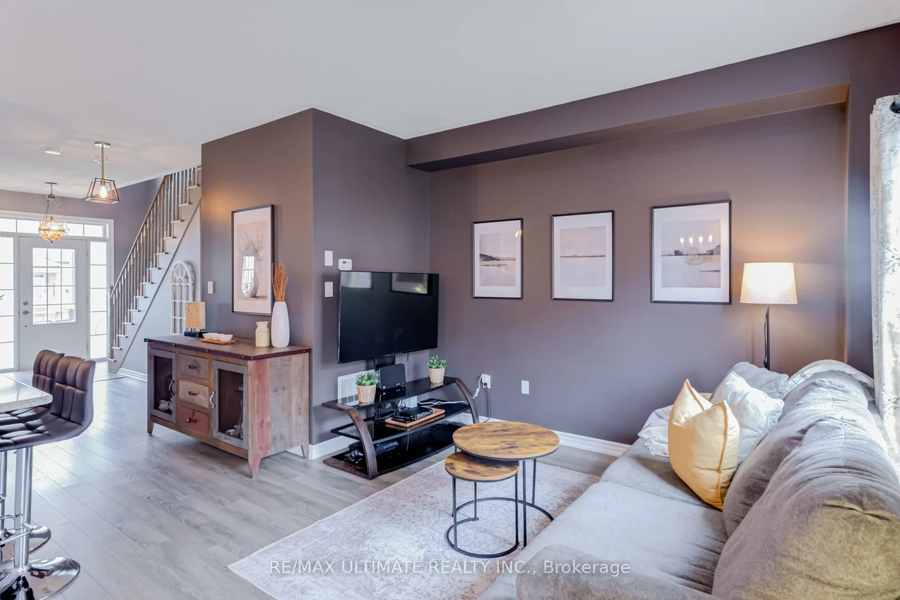 6, Daniele, Bradford, Bradford West Gwillimbury