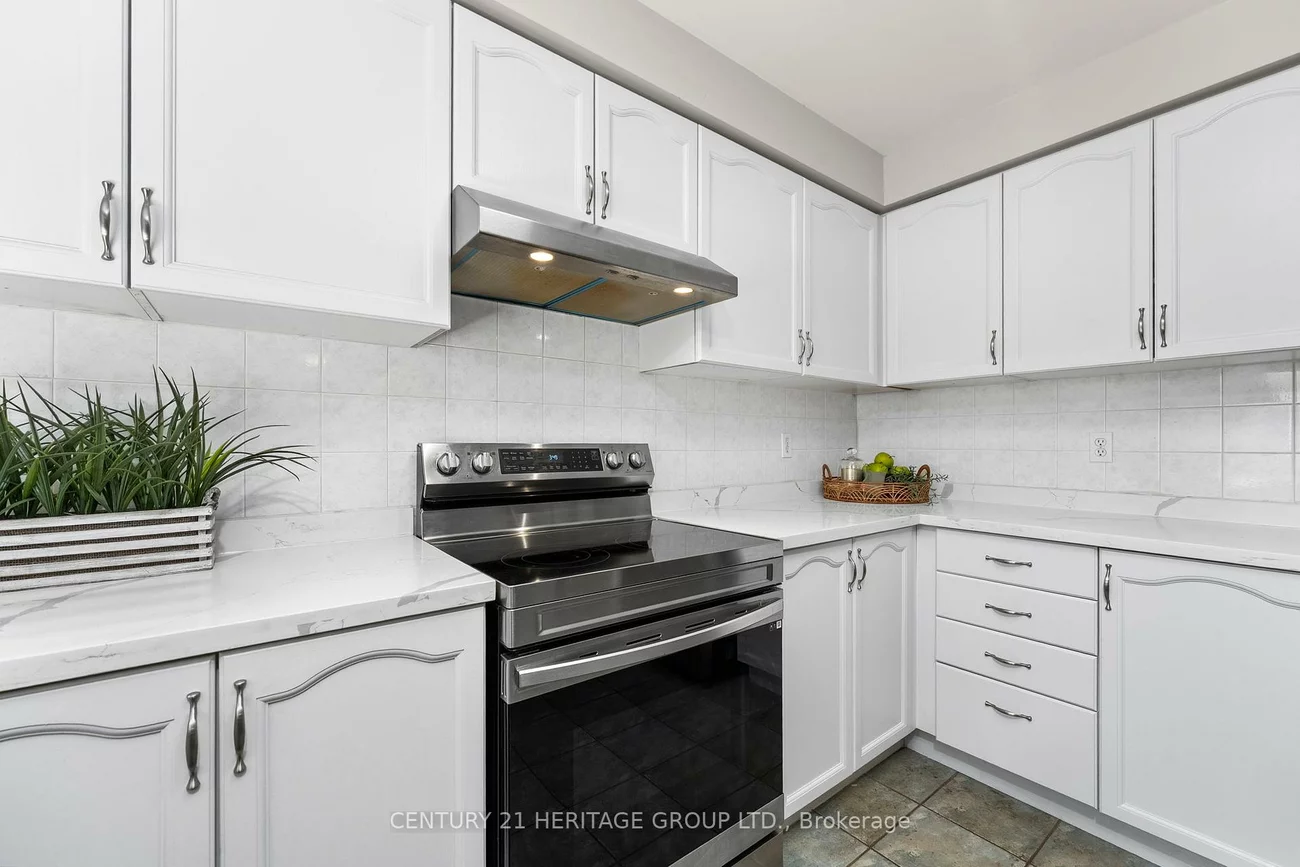 214, Melbourne, Bradford, Bradford West Gwillimbury