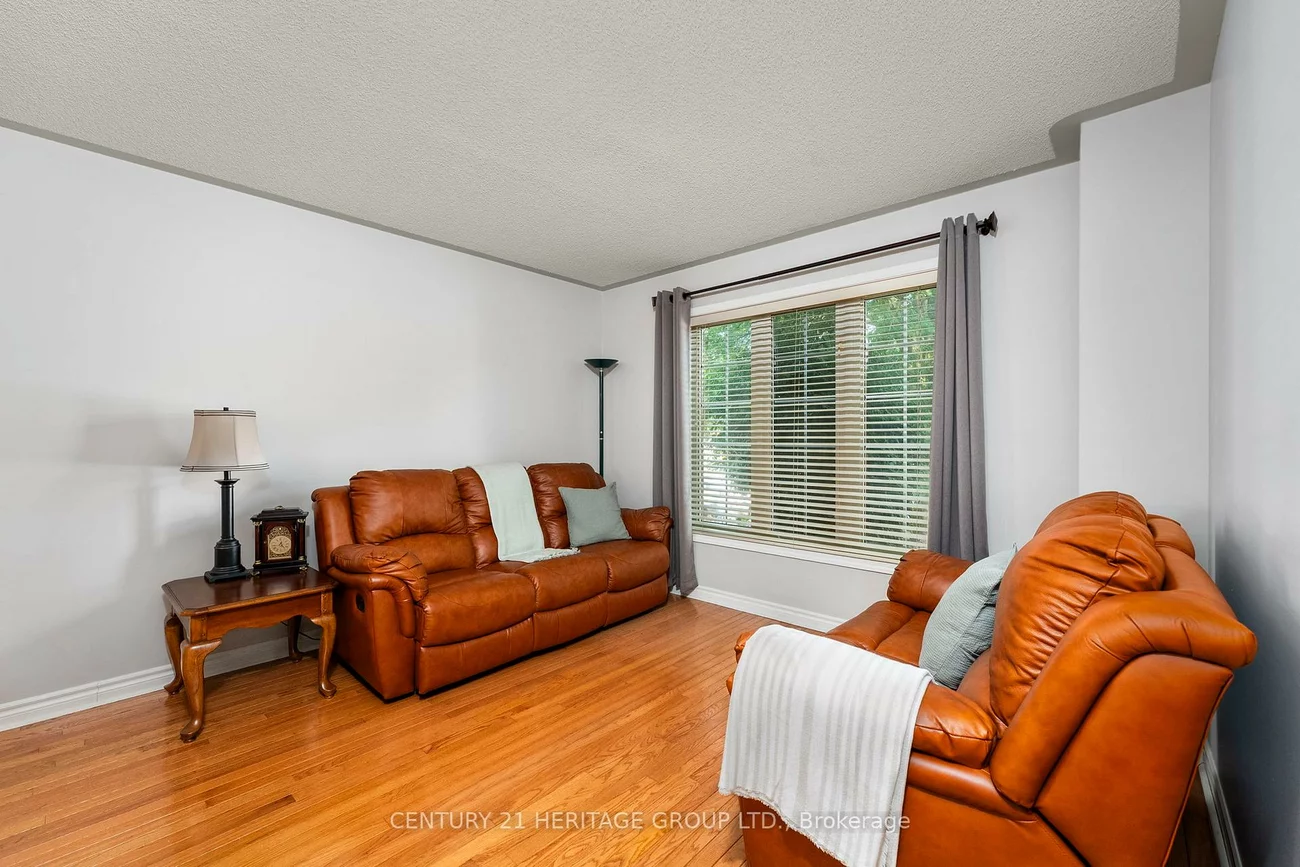 214, Melbourne, Bradford, Bradford West Gwillimbury