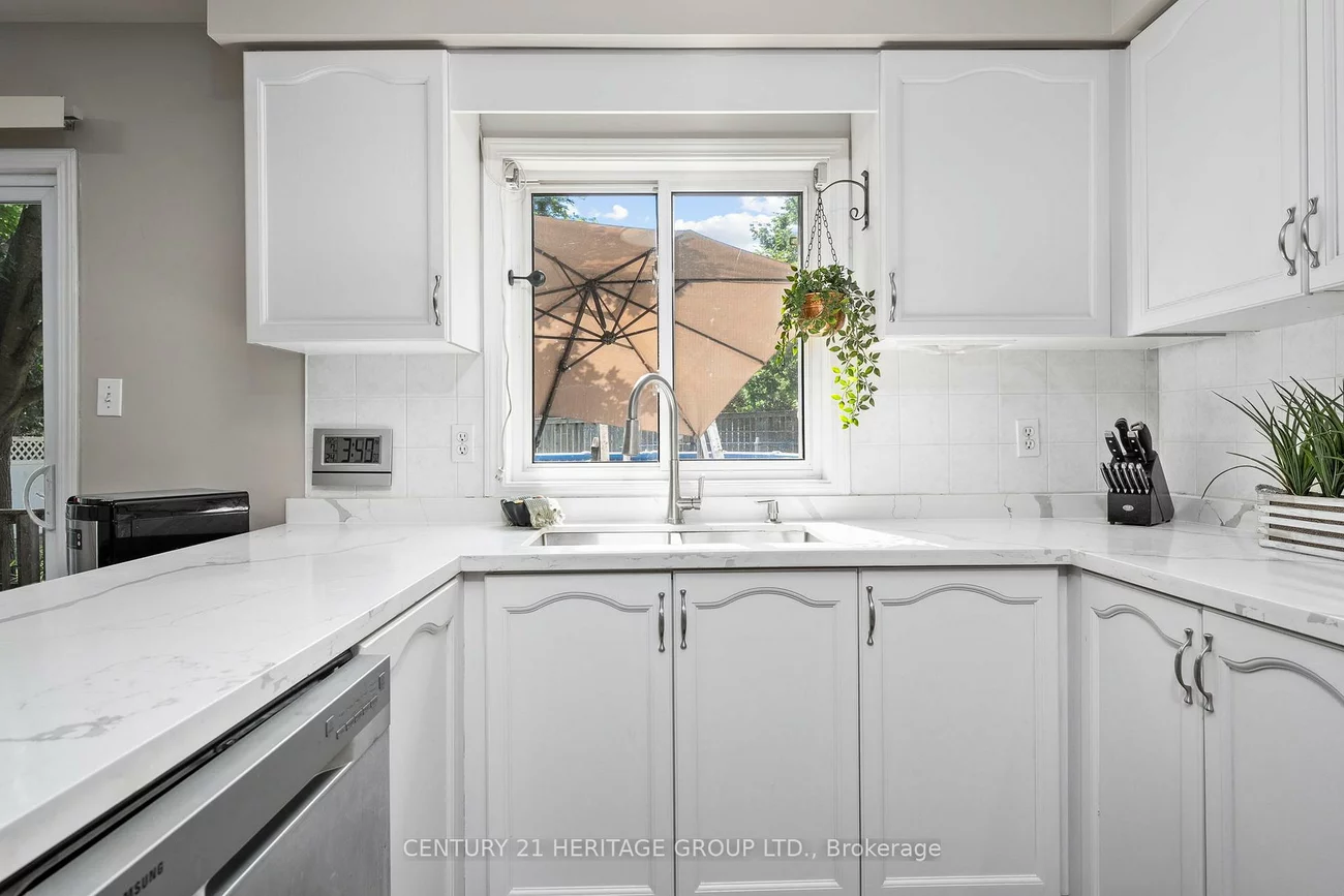 214, Melbourne, Bradford, Bradford West Gwillimbury