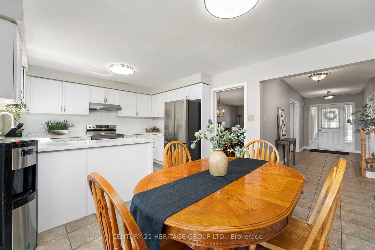 214, Melbourne, Bradford, Bradford West Gwillimbury