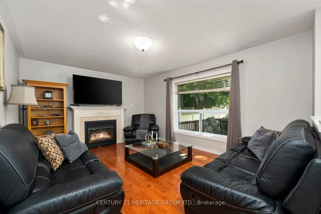 214, Melbourne, Bradford, Bradford West Gwillimbury