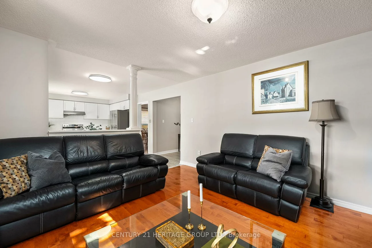 214, Melbourne, Bradford, Bradford West Gwillimbury