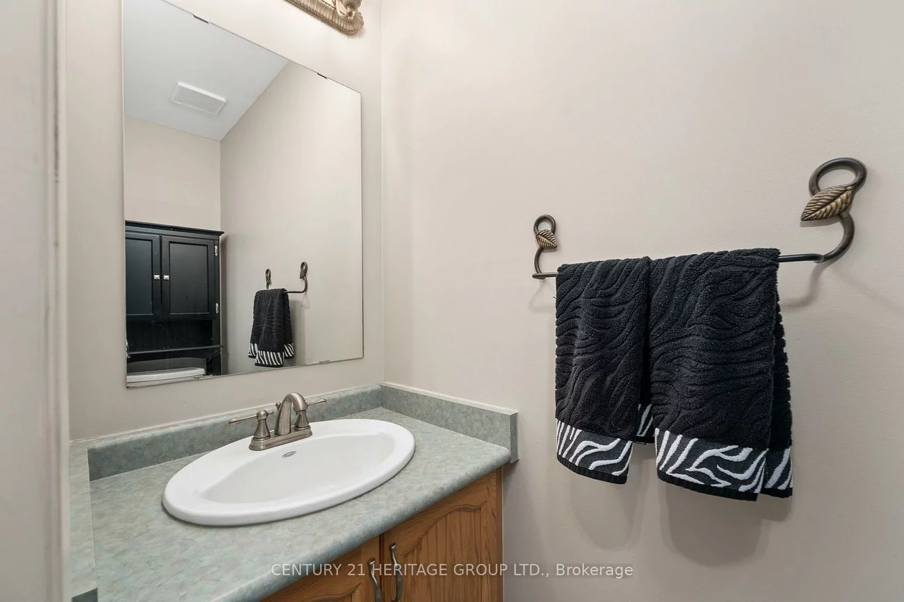 214, Melbourne, Bradford, Bradford West Gwillimbury