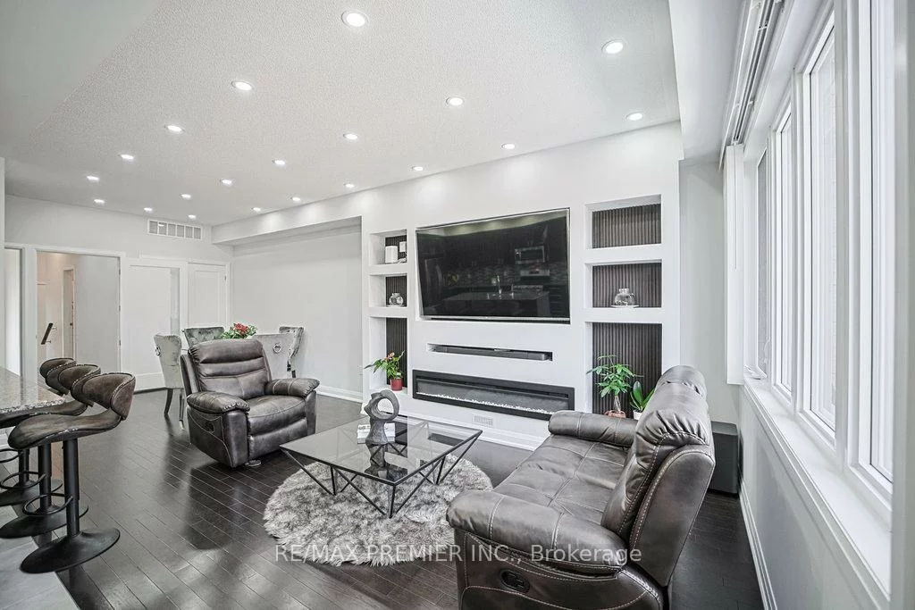 131, Landolfi, Bradford, Bradford West Gwillimbury