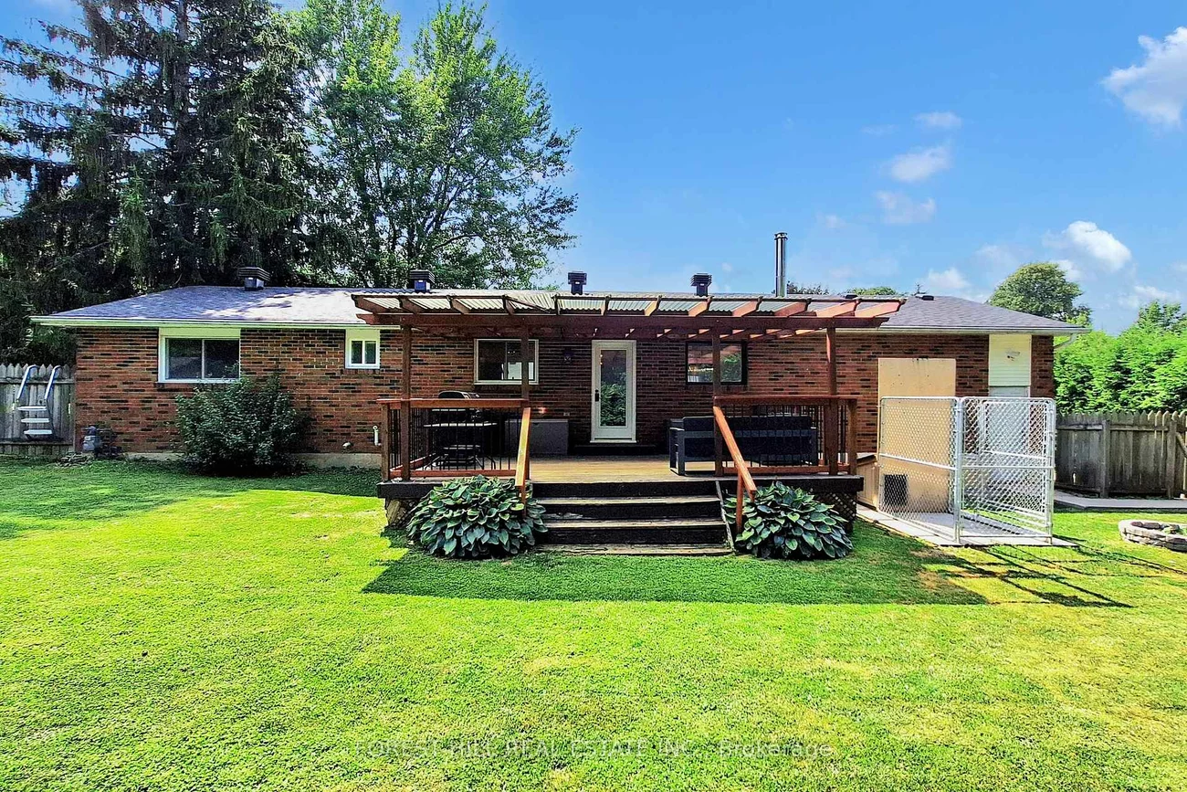 21, Lallien, Bond Head, Bradford West Gwillimbury