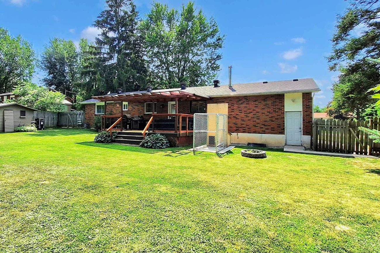 21, Lallien, Bond Head, Bradford West Gwillimbury